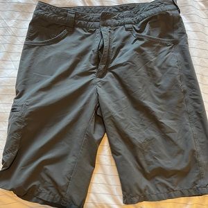Patagonia shorts size 32